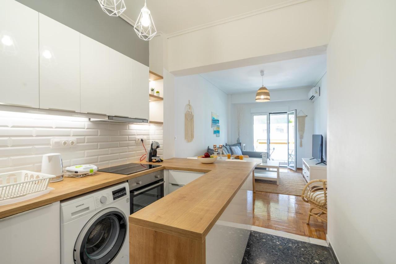 Newly Renovated 2Br Apt! Appartamento Atene Esterno foto