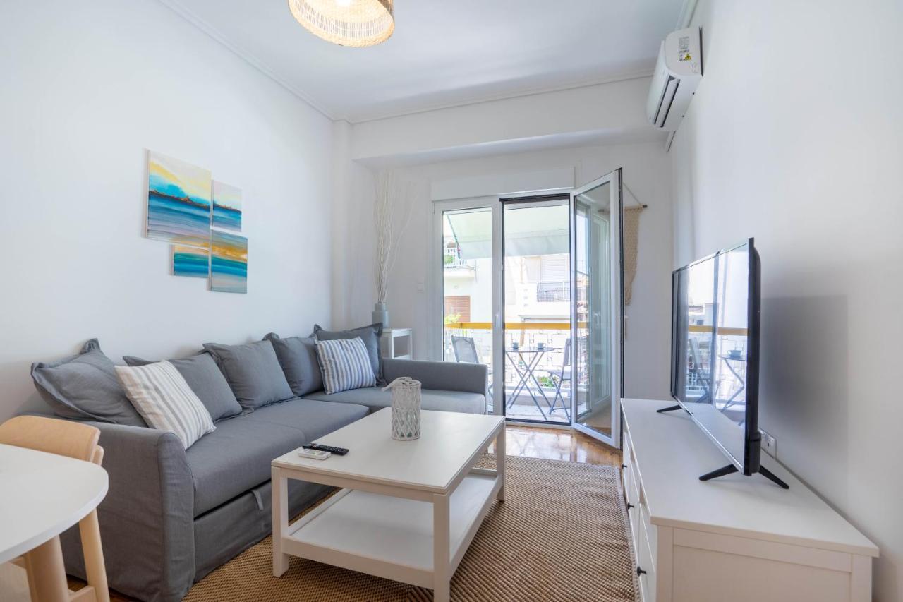 Newly Renovated 2Br Apt! Appartamento Atene Esterno foto
